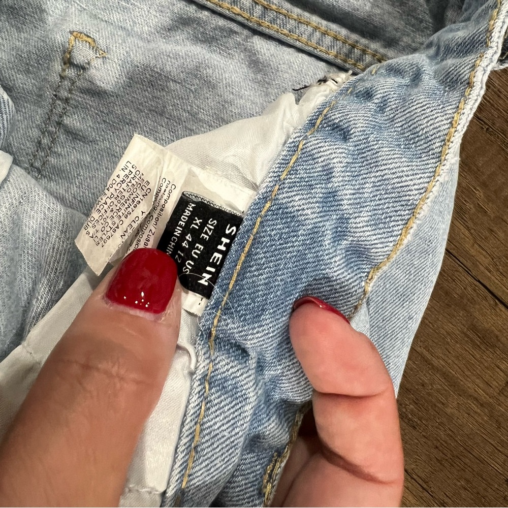 SHEIN Blue Distressed Denim Shorts Ripped Fringe Hem Size XL - Picture 2 of 2